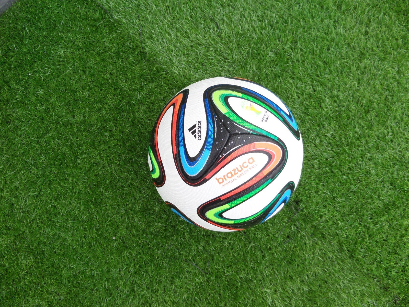 Adidas Brazuca 2014 FIFA World Cup Brazil Official Match Ball Size 5 - Image 2
