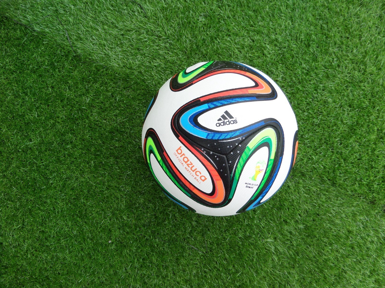 Adidas Brazuca 2014 FIFA World Cup Brazil Official Match Ball Size 5 - Image 10