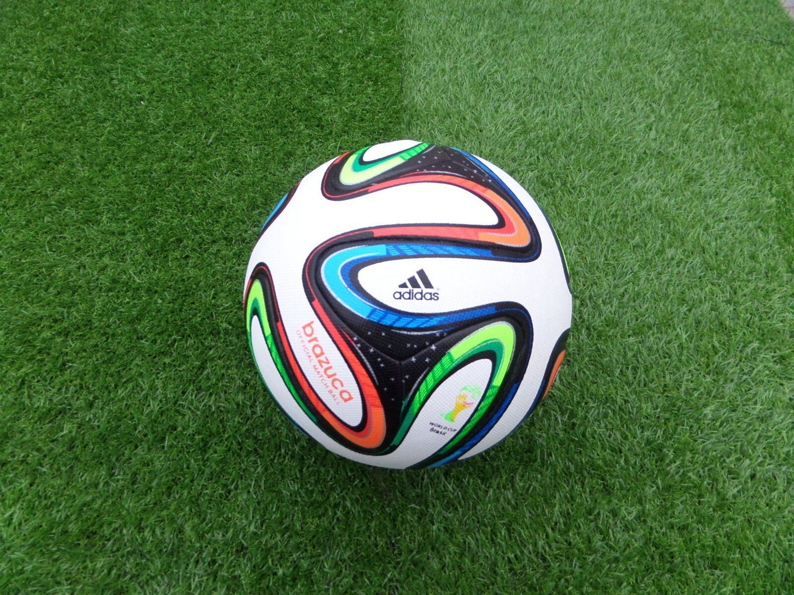 Adidas Brazuca 2014 FIFA World Cup Brazil Official Match Ball Size 5 - Image 13